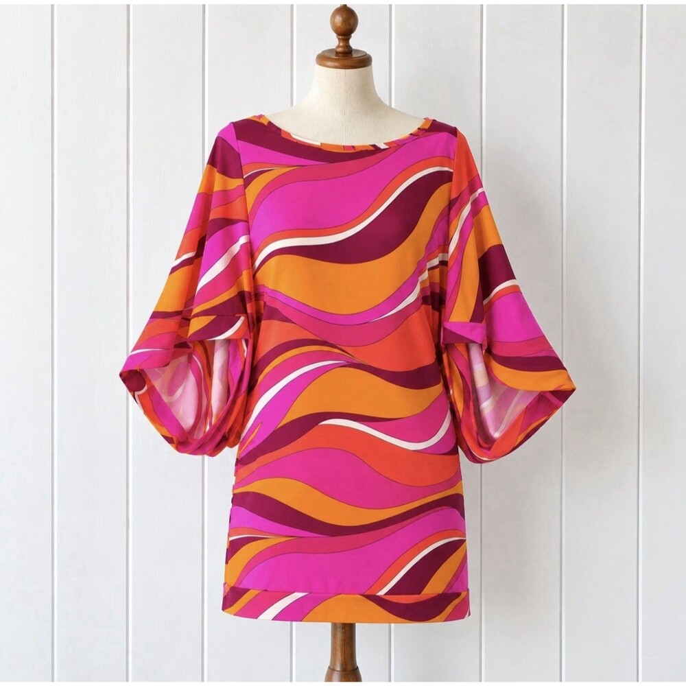 Trina Turk Vivid Vista Swim Cover Up Tunic Small Pink Orange Retro Mod Resort